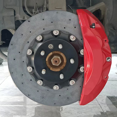 Kohlenstoff-keramischer Bremsscheibe-Hochleistungs-Tasterzirkel auf Auto