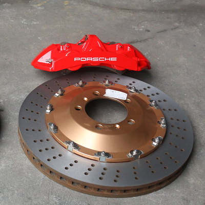 Porsche-Bremssättel-Upgrades auf GT6 6 POT Red Caliper verbessern die Bremsleistung